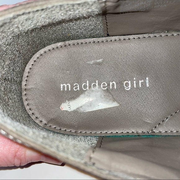Madden Girl Chunky Slip-On Flats Size: 9.5 - Picture 9 of 9